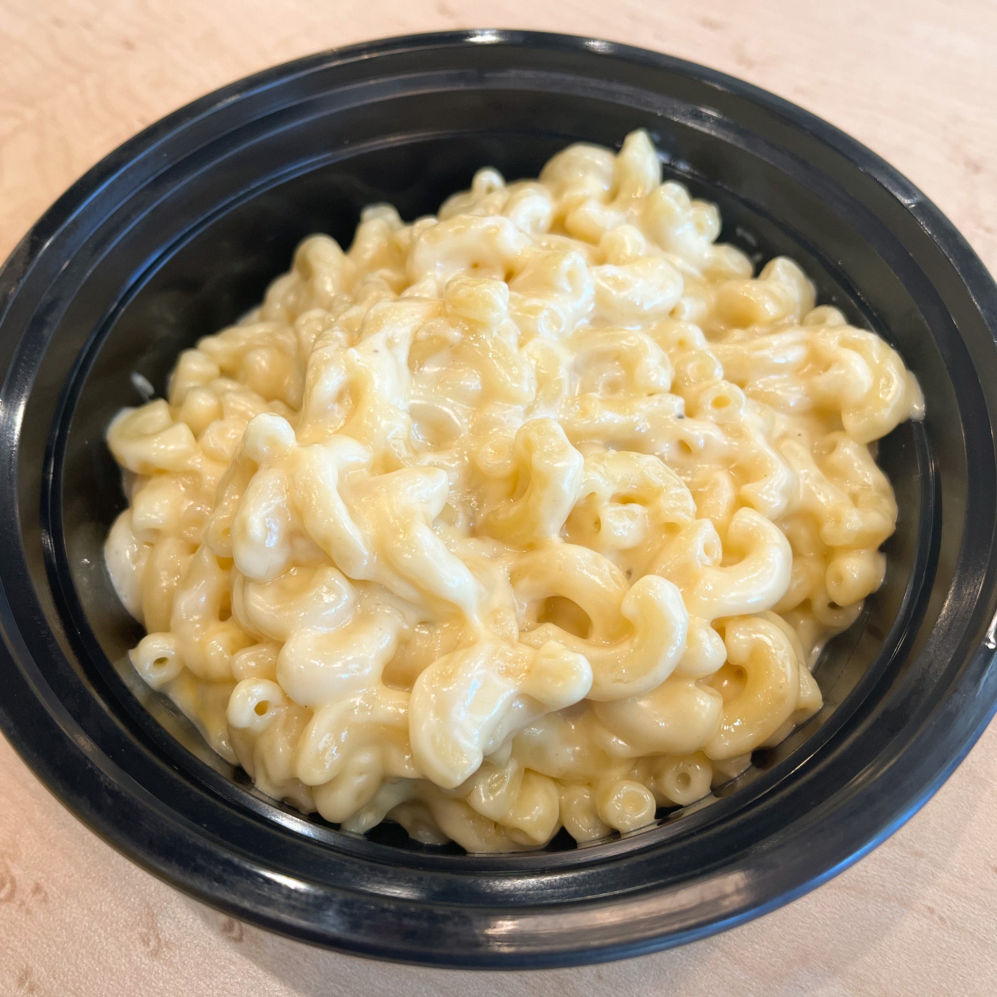 Mac n' Cheese Pasta di Guy